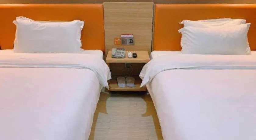 Bed in 7 Days Premium Lintao City Golden Street Shopping Plaza Branch