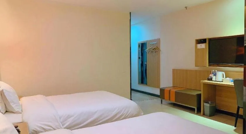 Bed in 7 Days Premium Lintao City Golden Street Shopping Plaza Branch