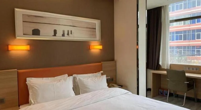 Bed in 7 Days Premium Lintao City Golden Street Shopping Plaza Branch