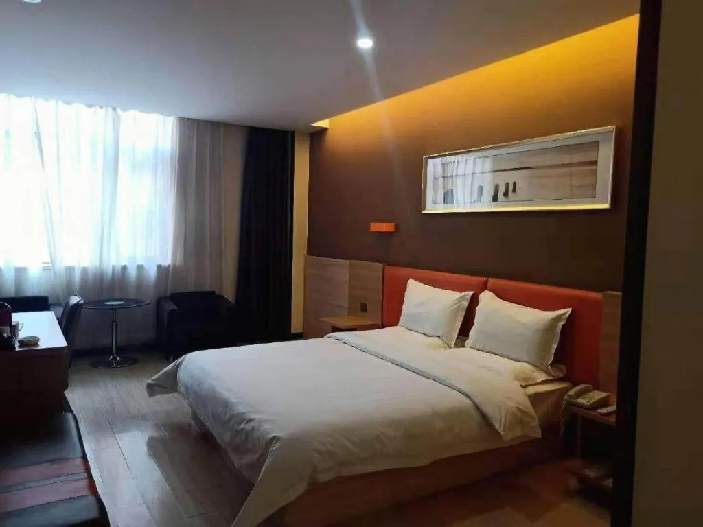 Bed in 7 Days Premium Lintao City Golden Street Shopping Plaza Branch