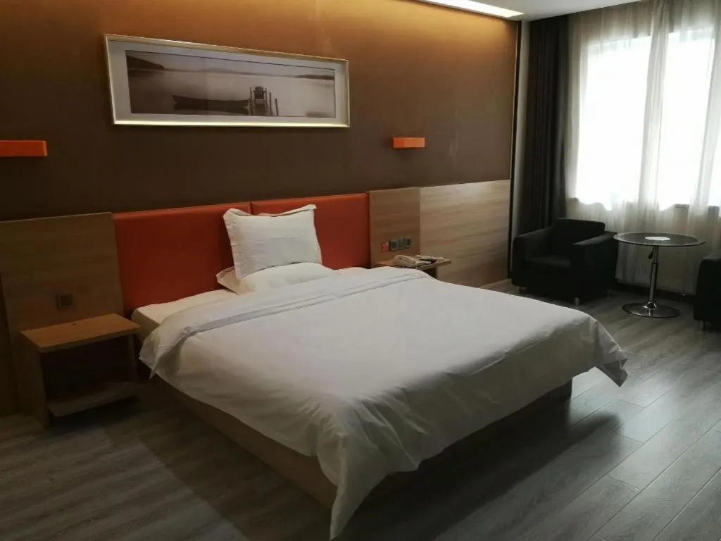 Bed in 7 Days Premium Lintao City Golden Street Shopping Plaza Branch