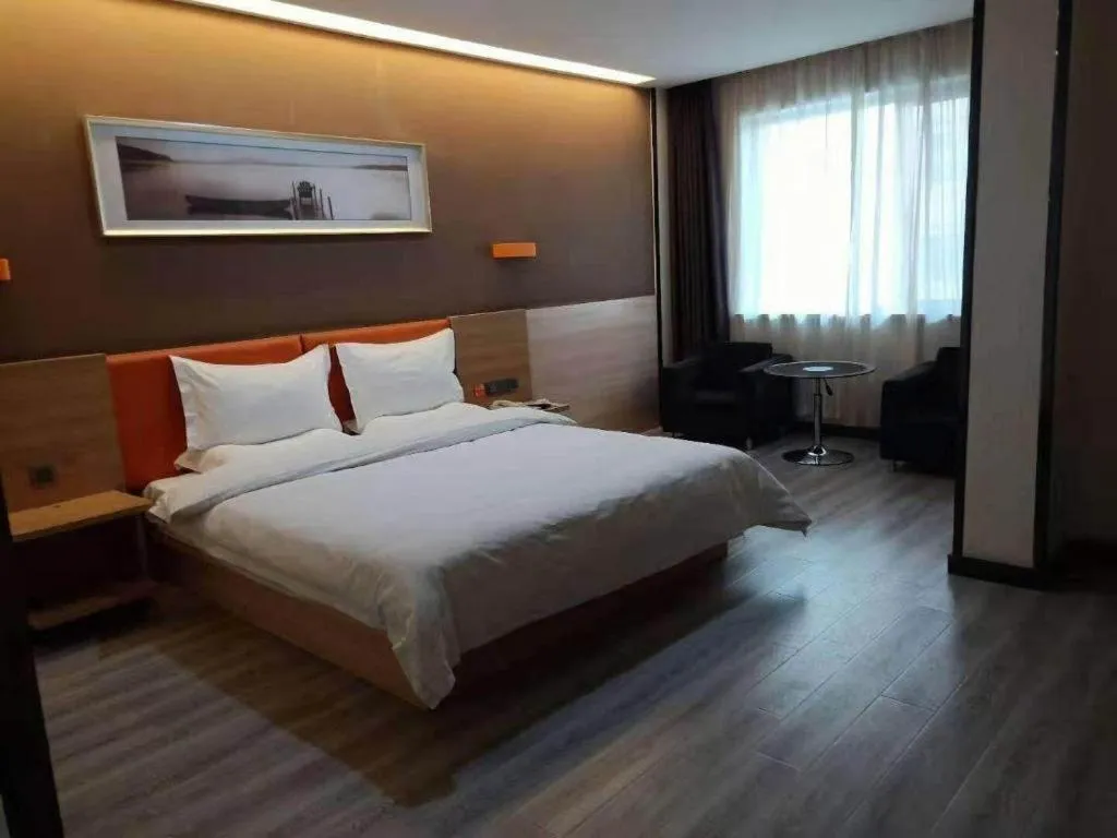 Bed in 7 Days Premium Lintao City Golden Street Shopping Plaza Branch