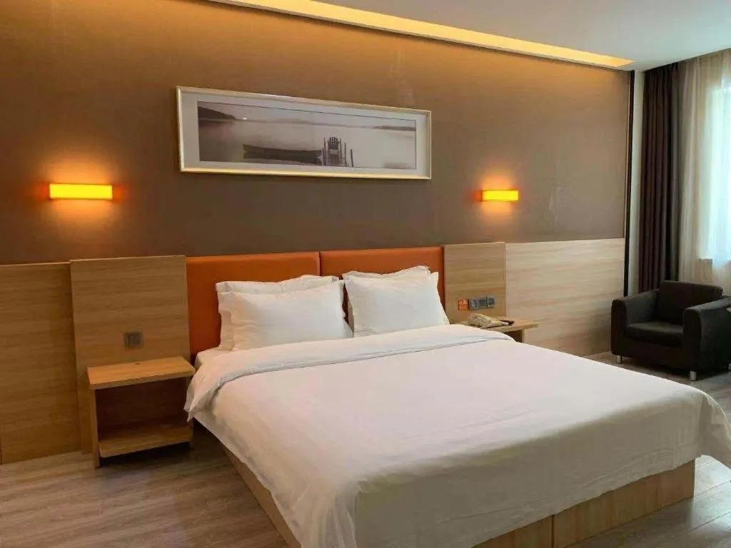 Bed in 7 Days Premium Lintao City Golden Street Shopping Plaza Branch
