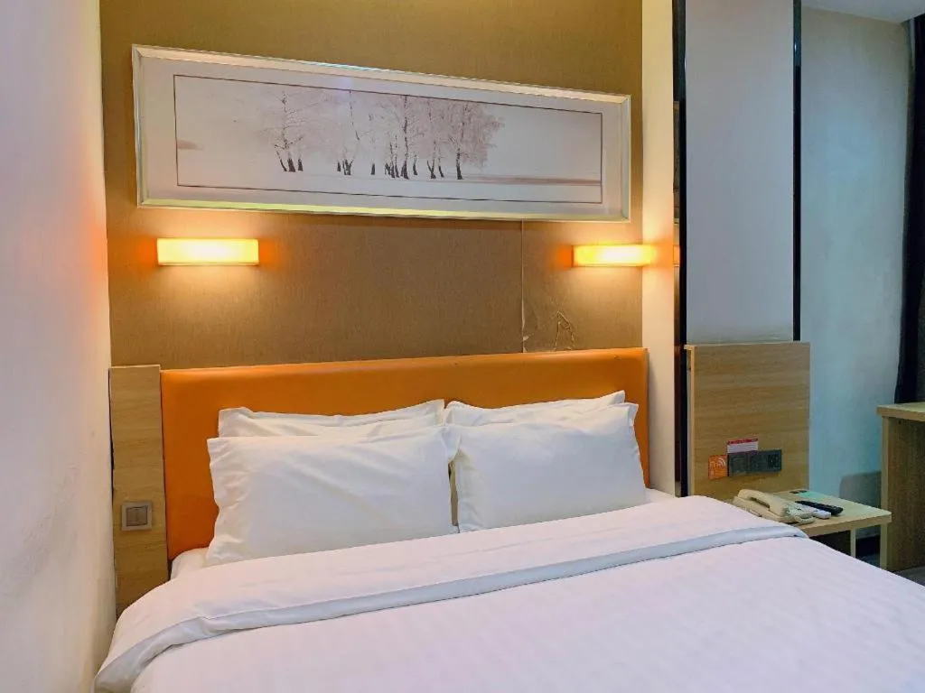 Bed in 7 Days Premium Lintao City Golden Street Shopping Plaza Branch