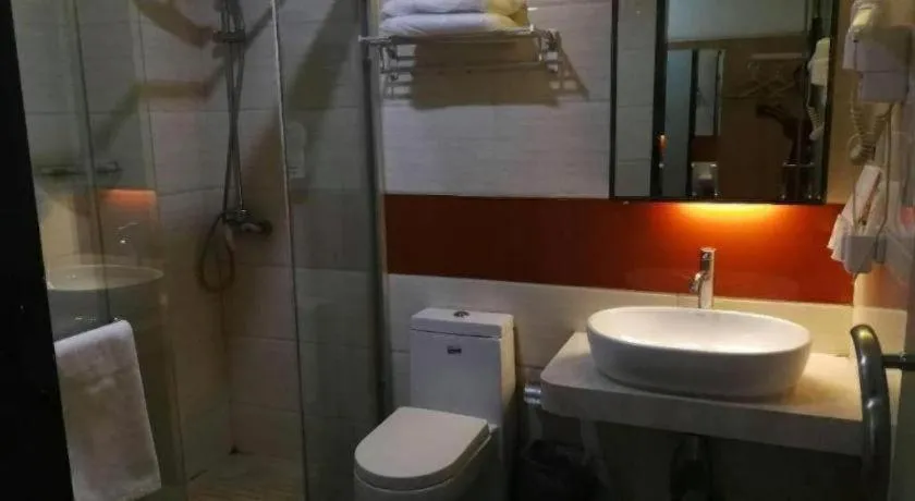 7 Days Premium Lintao City Golden Street Shopping Plaza Branch