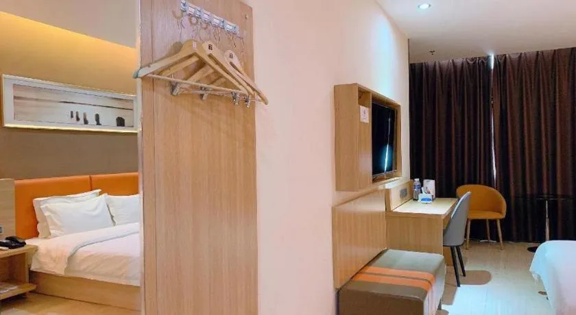 Bed in 7 Days Premium Lintao City Golden Street Shopping Plaza Branch