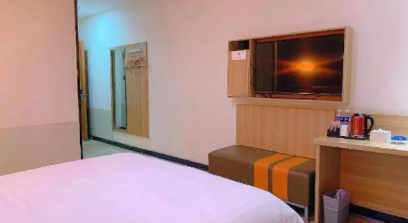 Bed in 7 Days Premium Lintao City Golden Street Shopping Plaza Branch
