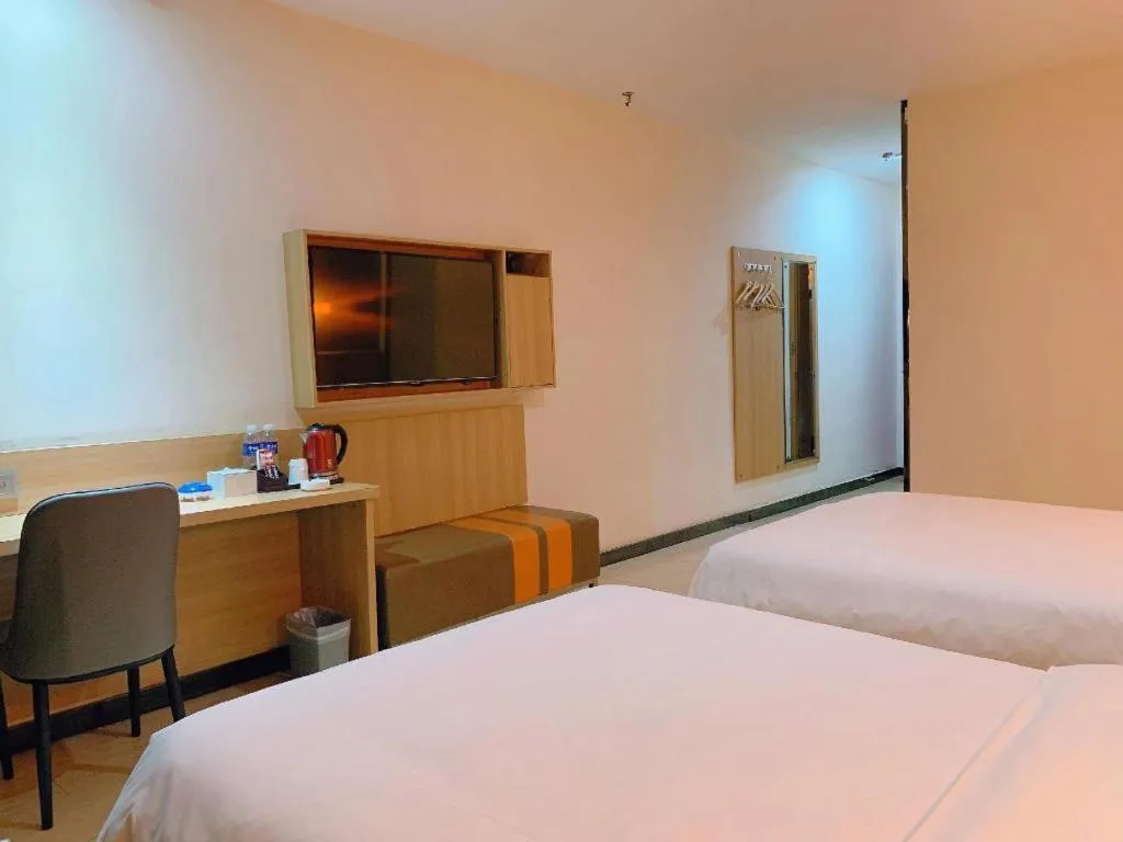 Bed in 7 Days Premium Lintao City Golden Street Shopping Plaza Branch