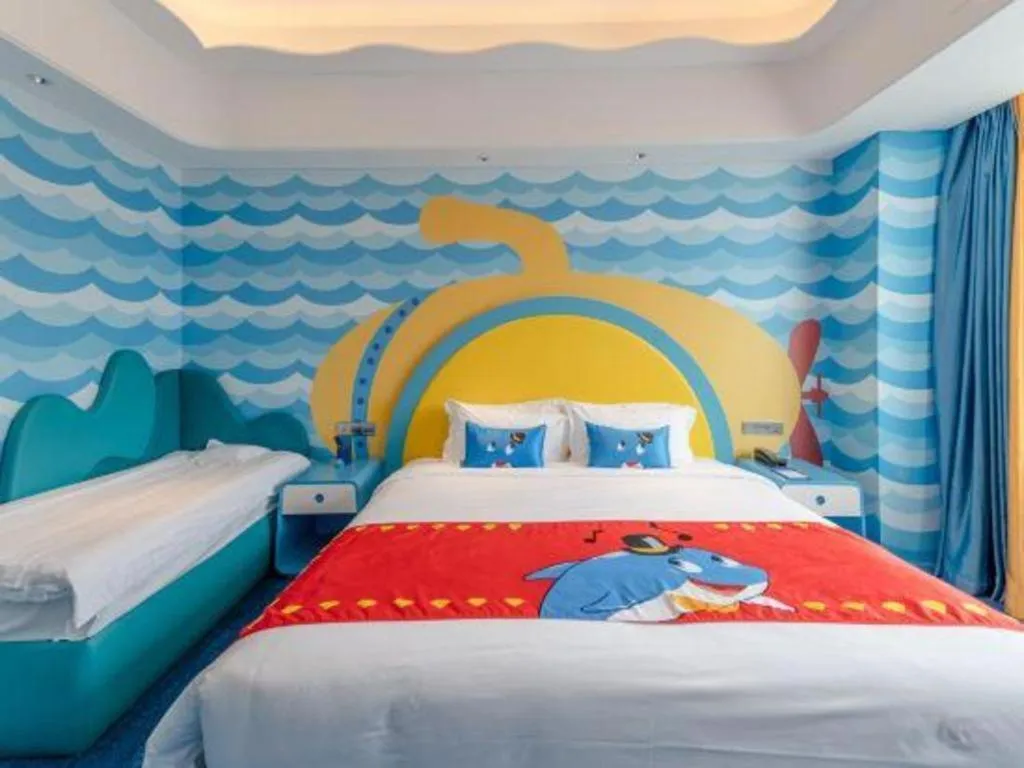 Bed in Dolphin Bay Hotel