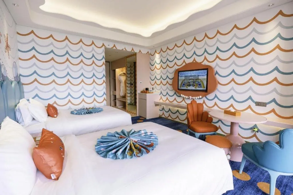 Bed in Dolphin Bay Hotel