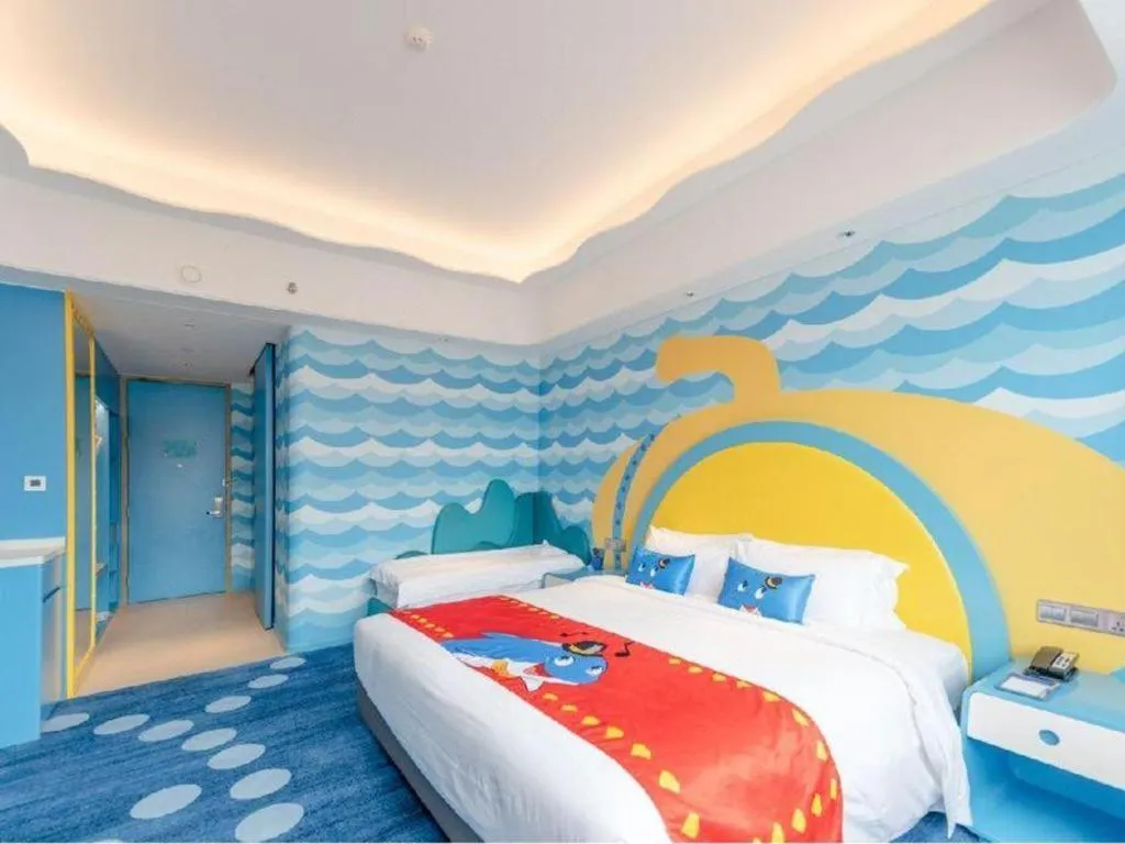 Bed in Dolphin Bay Hotel
