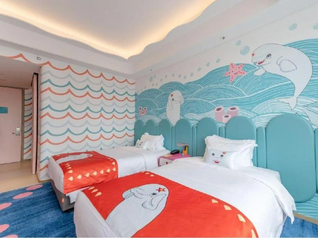 Bed in Dolphin Bay Hotel