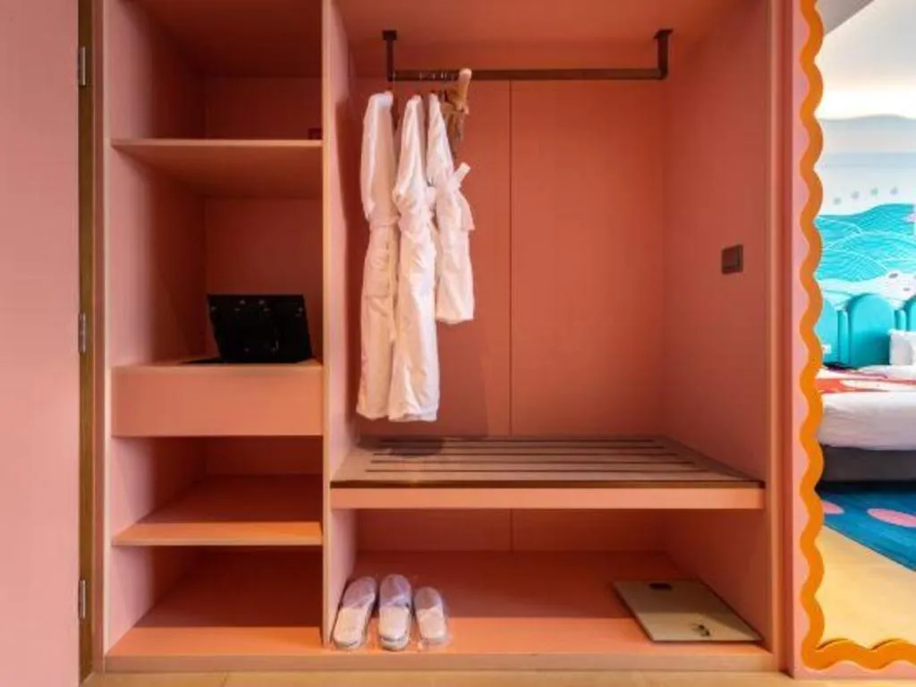 Bed in Dolphin Bay Hotel