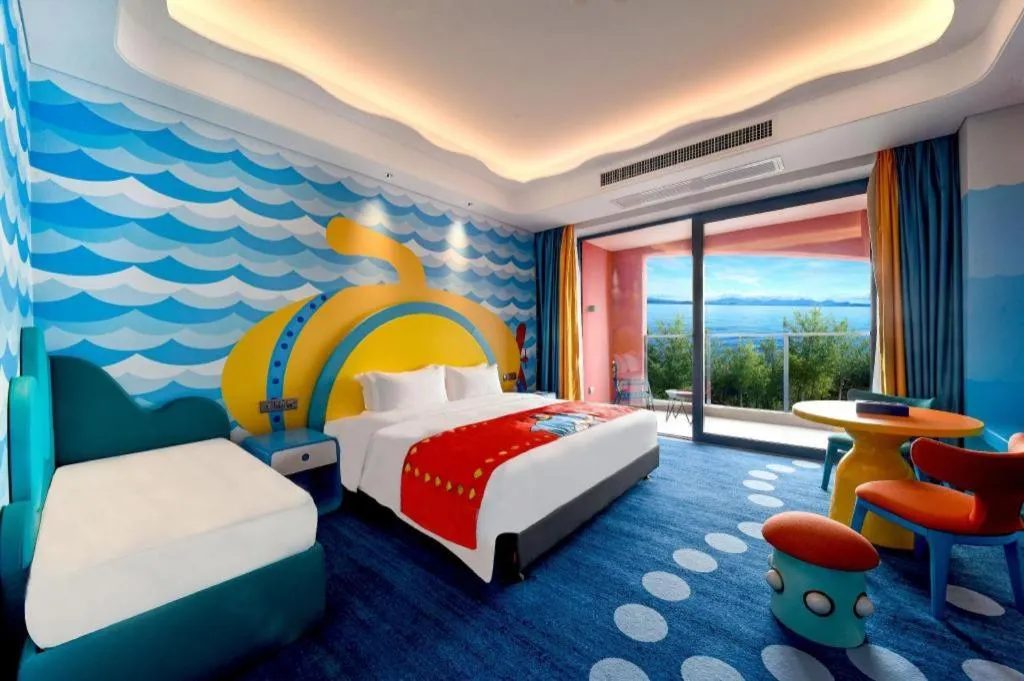 Bed in Dolphin Bay Hotel