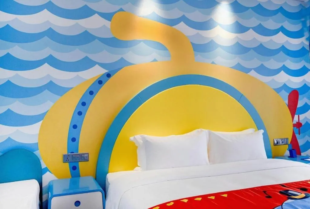 Bed in Dolphin Bay Hotel