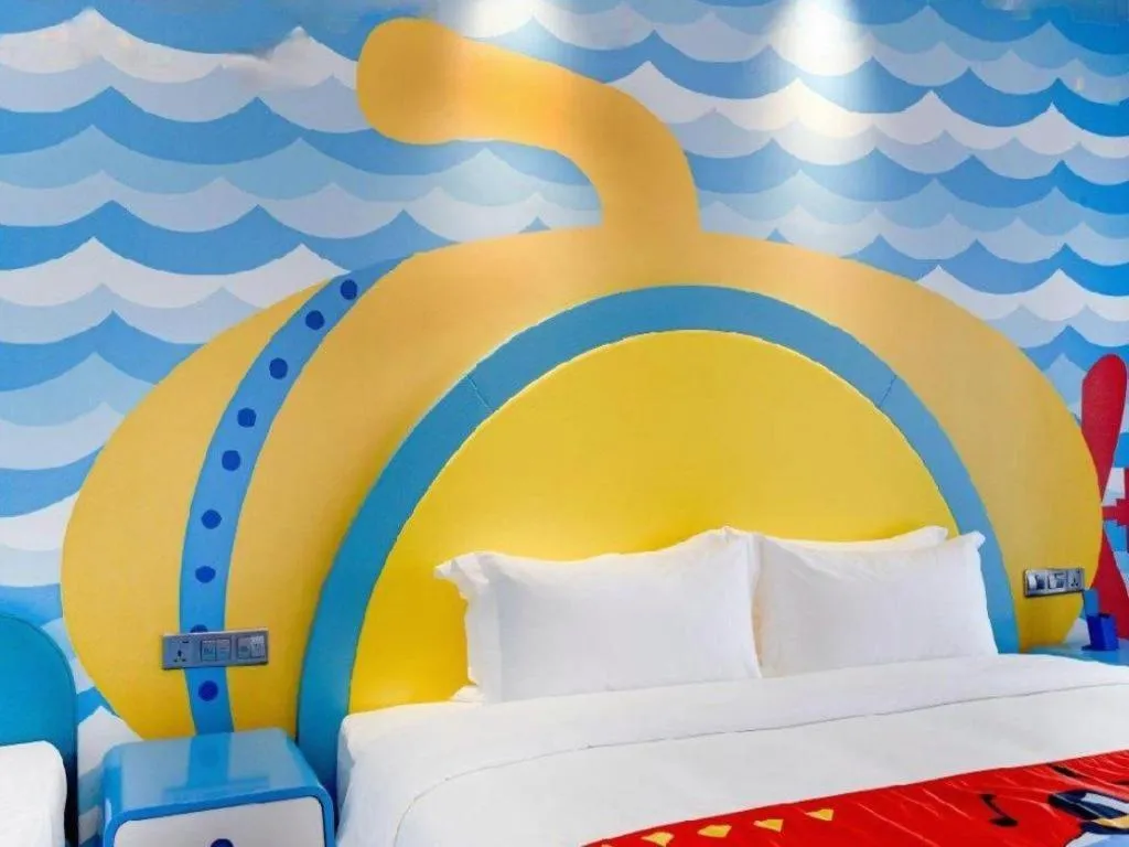 Bed in Dolphin Bay Hotel