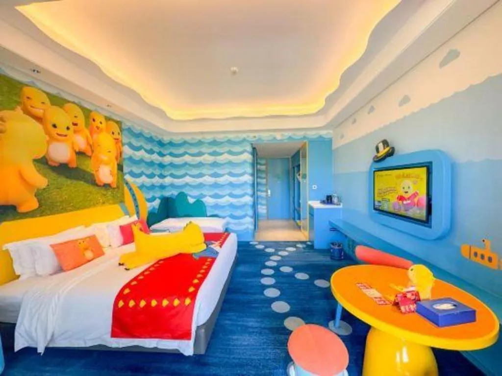 Bed in Dolphin Bay Hotel