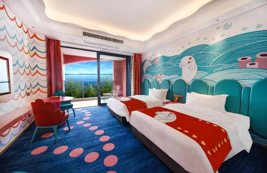 Bed in Dolphin Bay Hotel