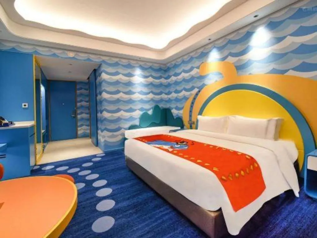 Bed in Dolphin Bay Hotel