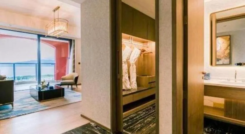 Bed in Dolphin Bay Hotel