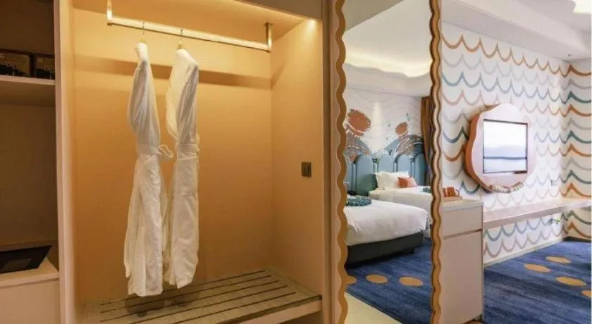 Bed in Dolphin Bay Hotel