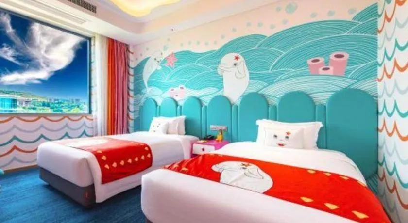 Bed in Dolphin Bay Hotel