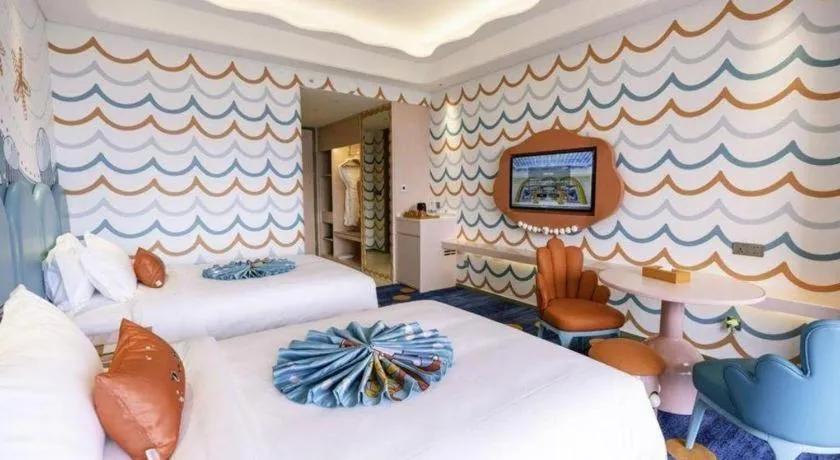 Bed in Dolphin Bay Hotel
