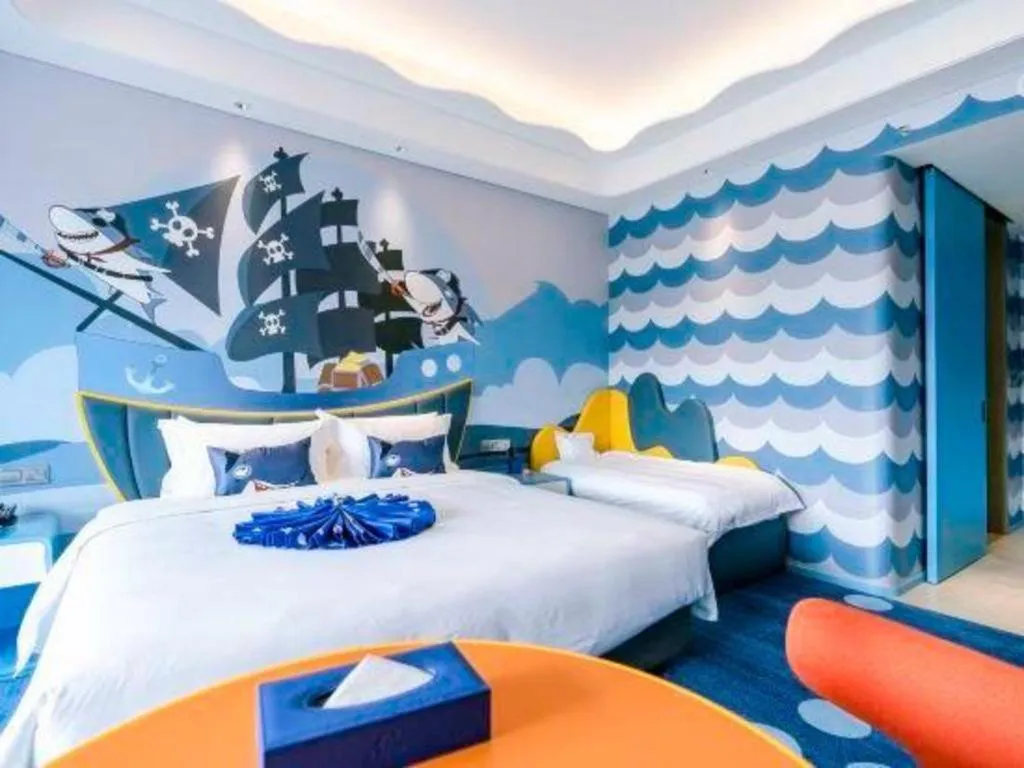 Bed in Dolphin Bay Hotel