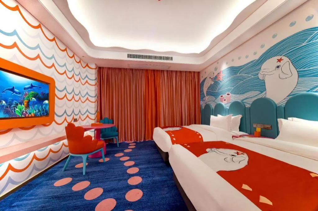 Bed in Dolphin Bay Hotel