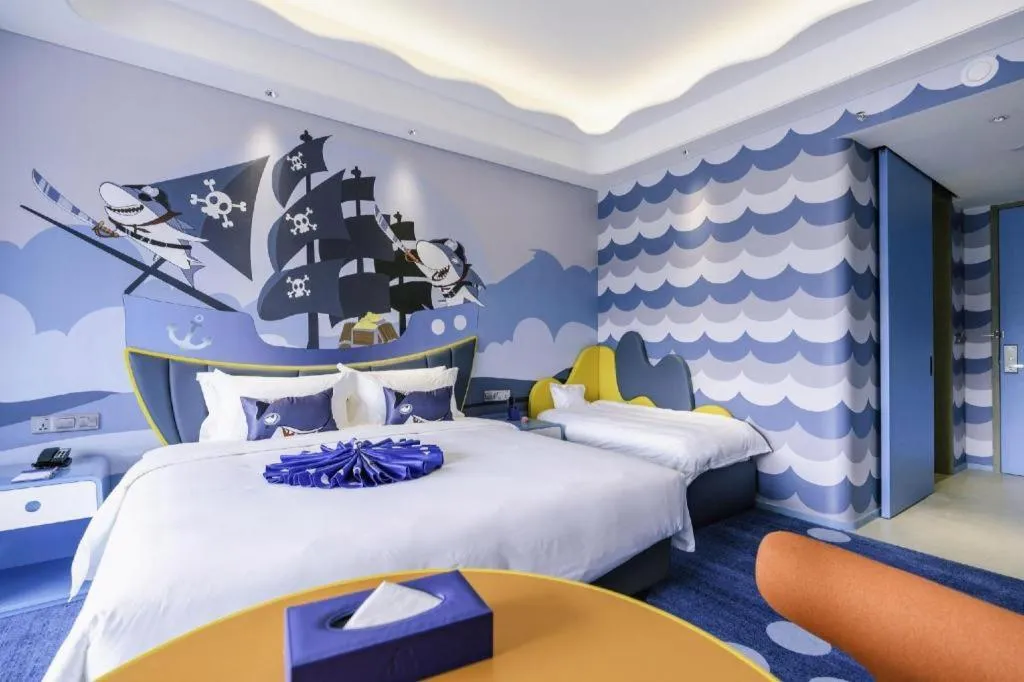 Bed in Dolphin Bay Hotel