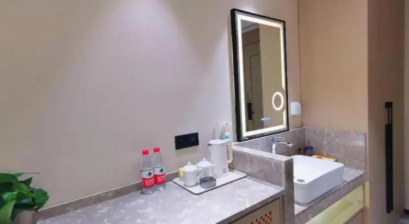 Gya Hotel Jurong England International