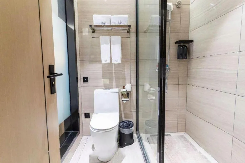 Gya Hotel Jurong England International