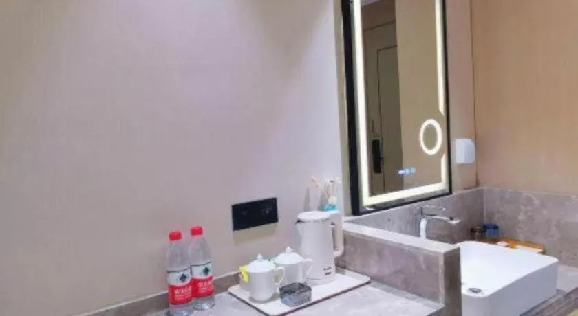 Gya Hotel Jurong England International