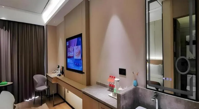 Gya Hotel Jurong England International