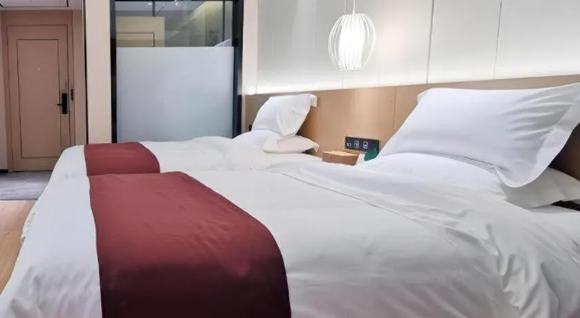 Bed in Gya Hotel Jurong England International