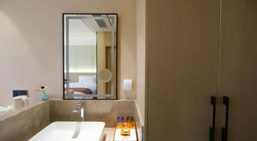 Gya Hotel Jurong England International