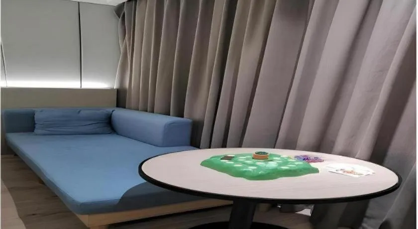 Gya Hotel Jurong England International