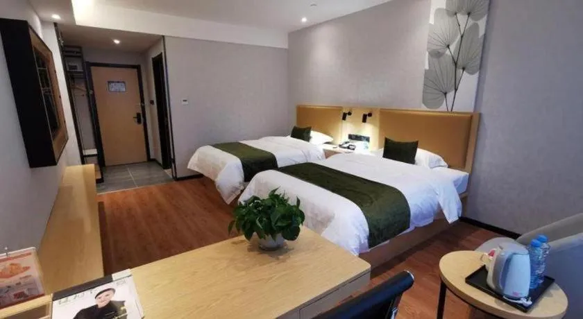 Bed in GreenTree Inn Ganzhou Gan County Bus Station