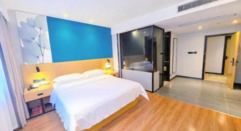 Bed in GreenTree Inn Ganzhou Gan County Bus Station