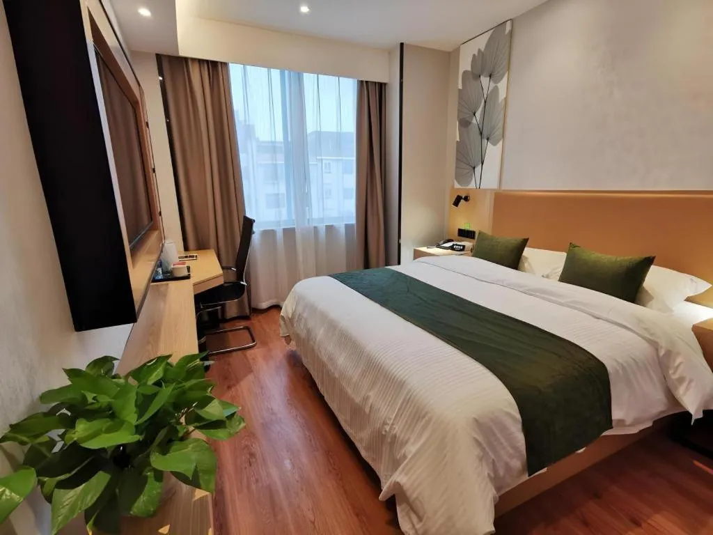 Bed in GreenTree Inn Ganzhou Gan County Bus Station