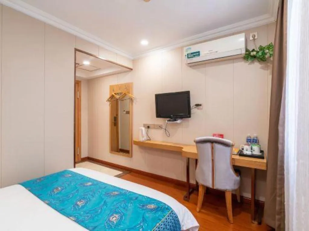 Bed in GreenTree Inn Wuxi Xinwu District Meicun Town Taibo Avenue