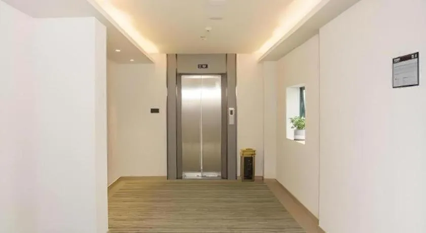 GreenTree Inn Express Taizhou Jiangyan Hardware City