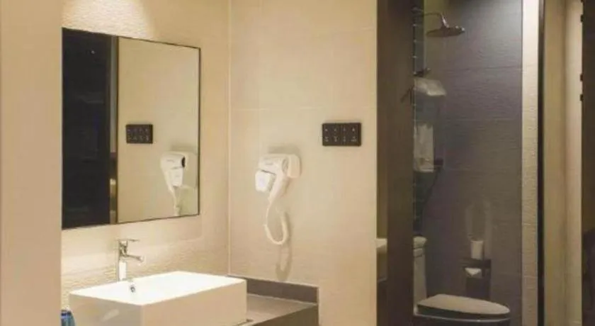 GreenTree Inn Express Taizhou Jiangyan Hardware City