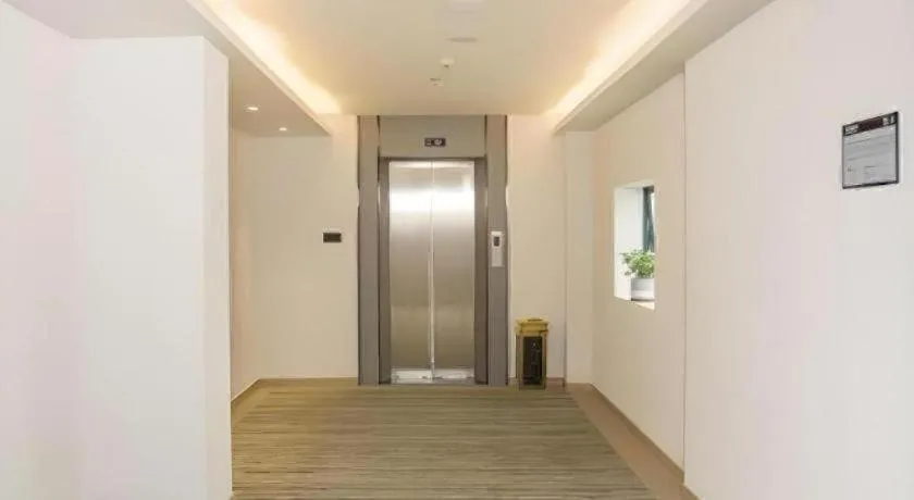 GreenTree Inn Express Taizhou Jiangyan Hardware City