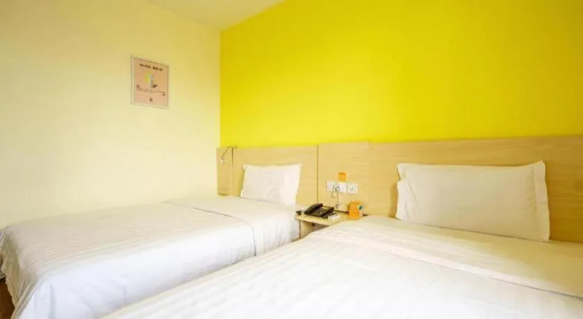 Bed in 7Days Inn Tianjin Fifth Avenue Youyi Road Branch