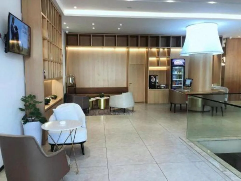 7 Days Premium· Daqing City Government Wanda Plaza