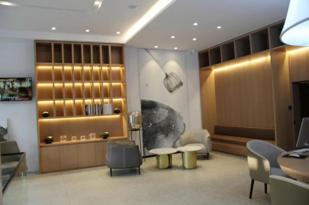 7 Days Premium· Daqing City Government Wanda Plaza