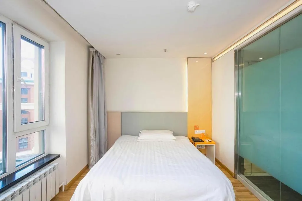 Bed in 7 Days Inn Harbin West Railway Station