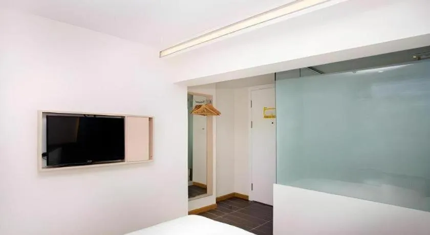 7 Days Inn Harbin West Railway Station