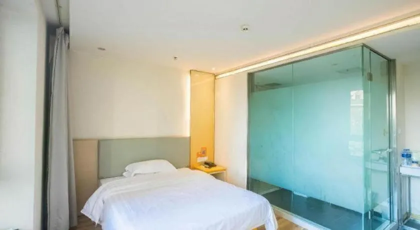 Bed in 7 Days Inn Harbin West Railway Station